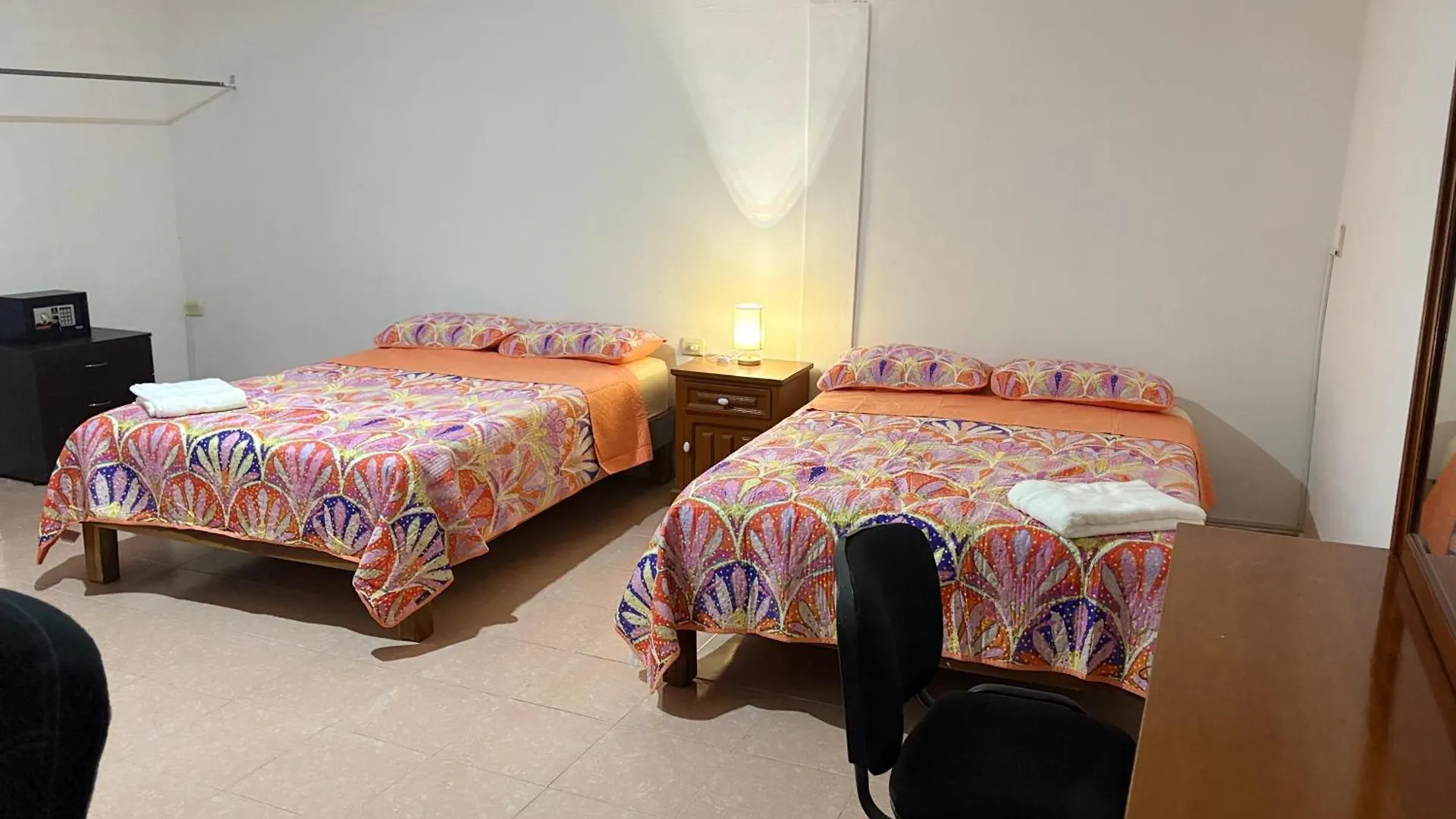 Villa Elis Uman 0*,  Mexico
